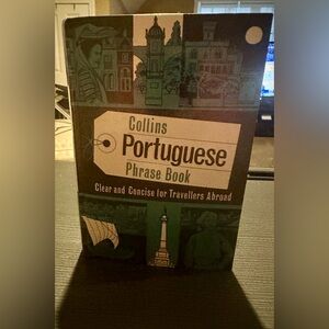 Collins Portuguese Phrase Book - Vintage